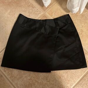 SUPERDOWN Black Mini Skirt Satin